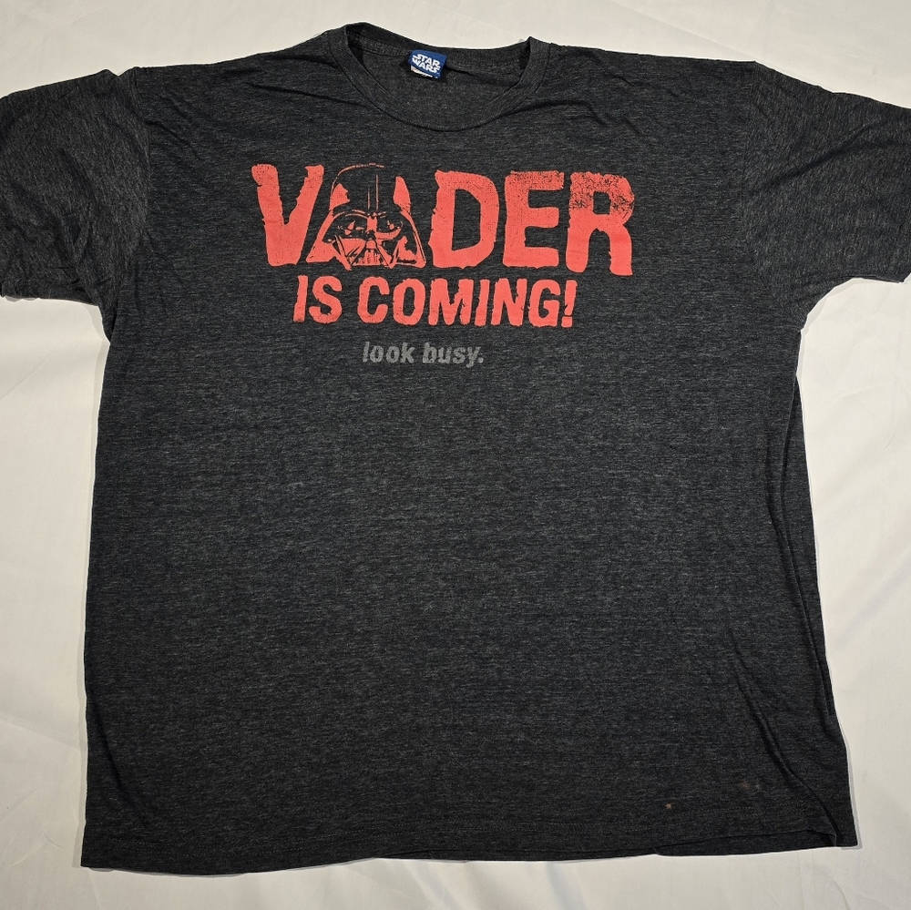 Star Wars Dark Gray Graphic T-ShirtStar Wars “Vader Is Coming…Look Busy” Gray So